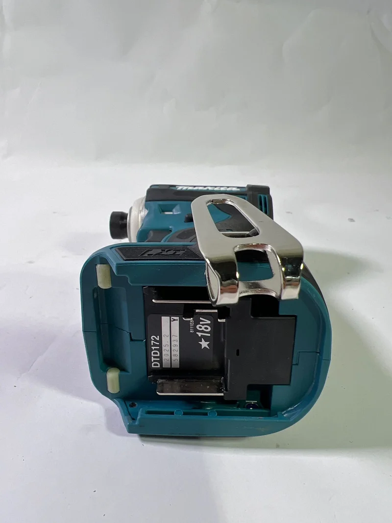 Makita DTD 172 Z Akku Schlagschrauber 18 V 180 Nm 1/4" Brushless Solo - ohne Akku, ohne Ladegerät - Leicht Gebraucht