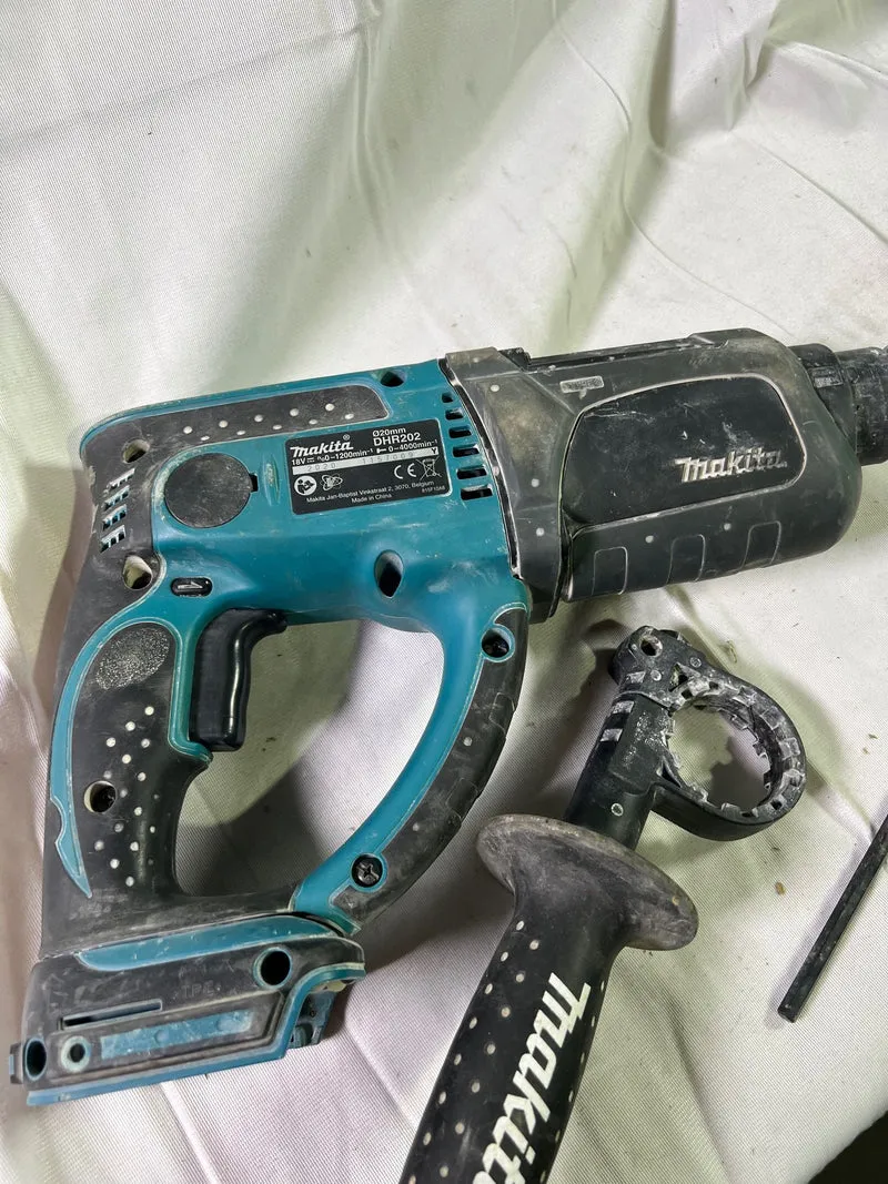 Makita DHR 202 Z Akku Bohrhammer 18 V 1,9 J SDS-Plus Solo - ohne Akku, ohne Ladegerät - Reparaturgerät