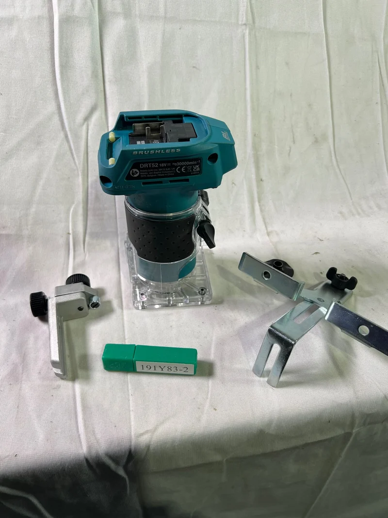 Makita DRT 52 Z Akku Kantenfräse 18 V 6 mm Brushless Solo - ohne Akku, ohne Ladegerät - Reparaturgerät