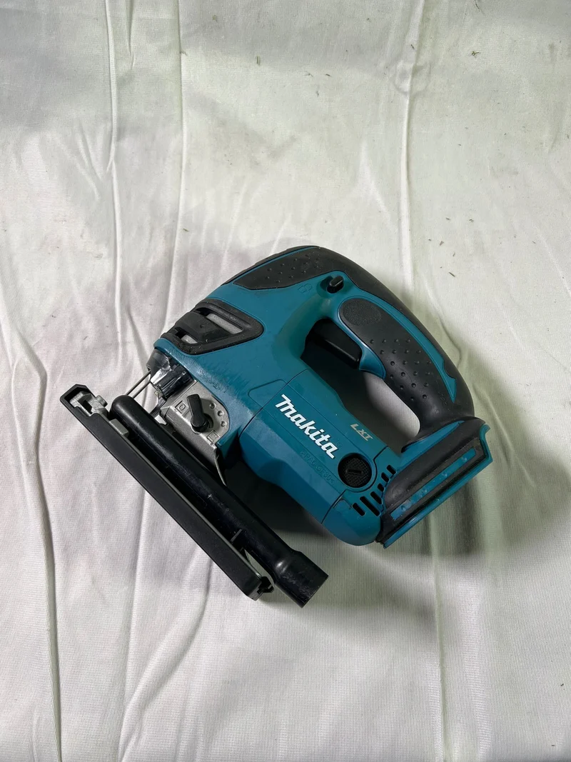 Makita DJV 180 Z Akku Stichsäge 18 V Solo - ohne Akku, ohne Ladegerät - Reparaturgerät