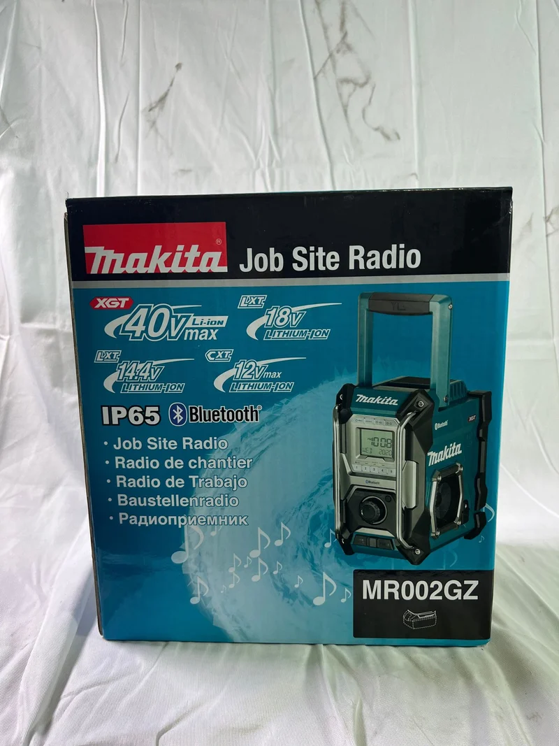 Makita MR 002 GZ Akku Radio 12 V - 40 V max CXT LXT XGT FM 3,5 mm AUX USB IP65 Solo - ohne Akku, ohne Ladegerät - Reparaturgerät