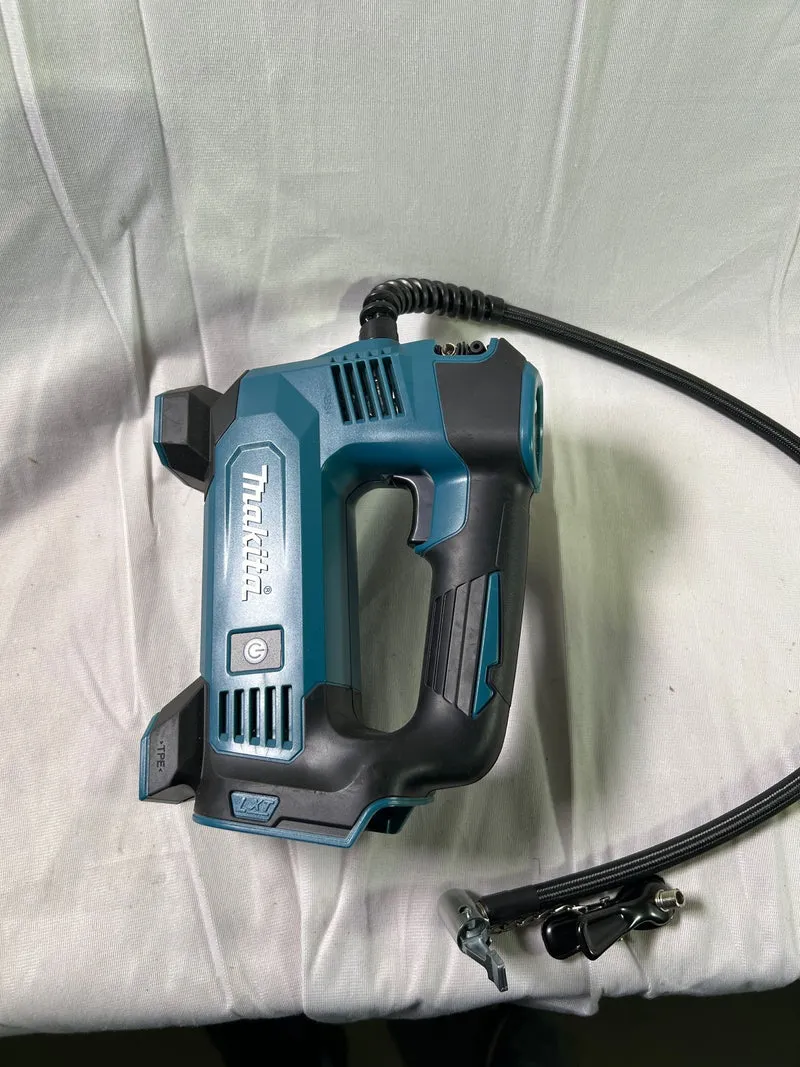 Makita DMP 180 Z Akku Kompressor 18 V 8,3 bar Solo - ohne Akku, ohne Ladegerät - Reparaturgerät
