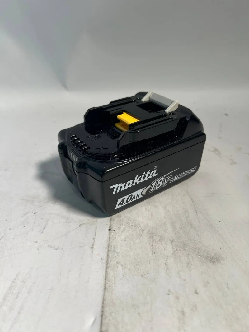 Makita BL 1840 B 18 V - 4 Ah / 4000 mAh ( 197265-4 ) Li-Ion Akku mit LED - Anzeige - Gebraucht