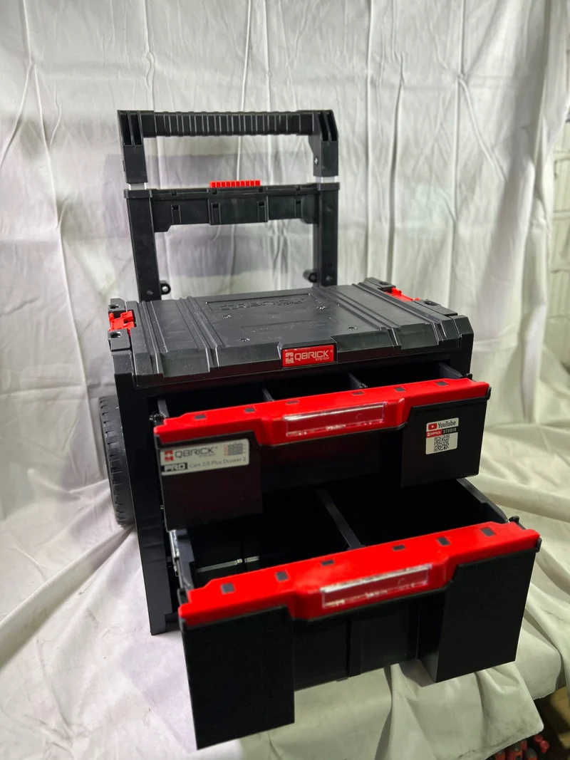 Qbrick System PRO Cart 2.0 Plus Drawer 2 mobile Box auf Rädern 520 x 415 x 660 mm 9,5 l 12 l abnehmbarer Doppelteleskopgriff - Beschädigt