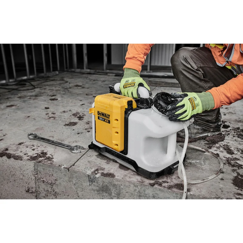 Akku-Wassertank DCE6820N