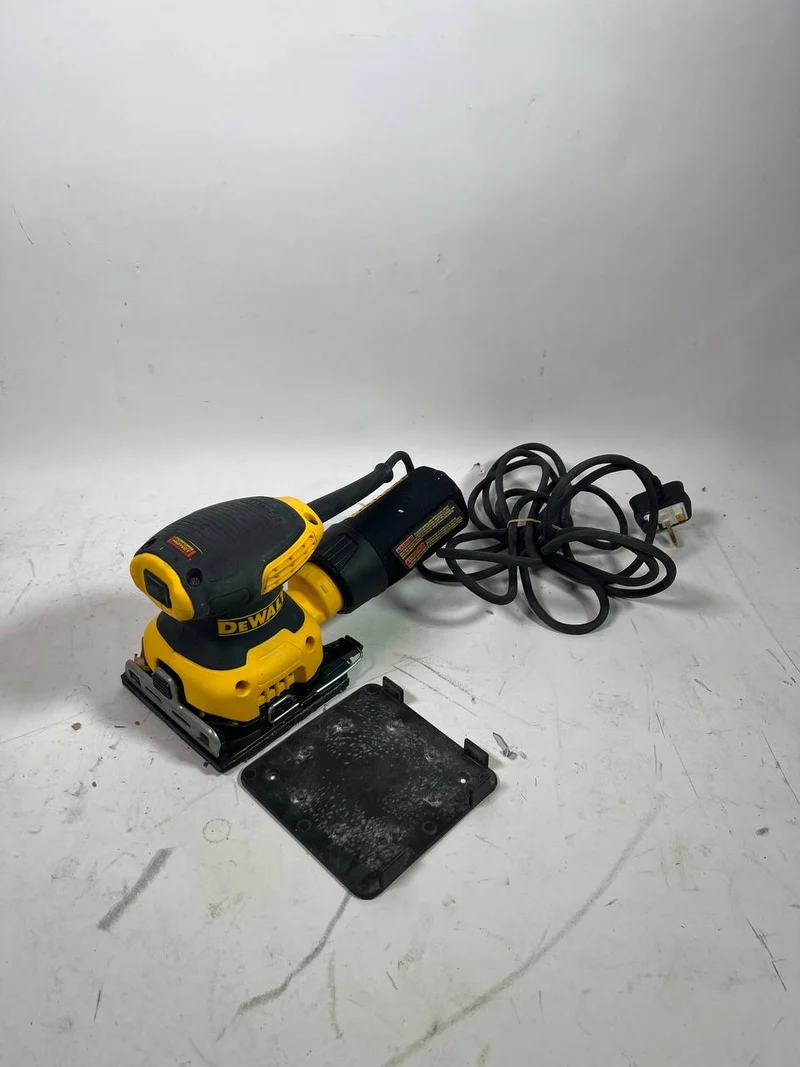 DeWalt DWE 6411-QS Schwingschleifer 230 Watt Klettfix 108 x 115 mm + Staubsack - Reparaturgerät