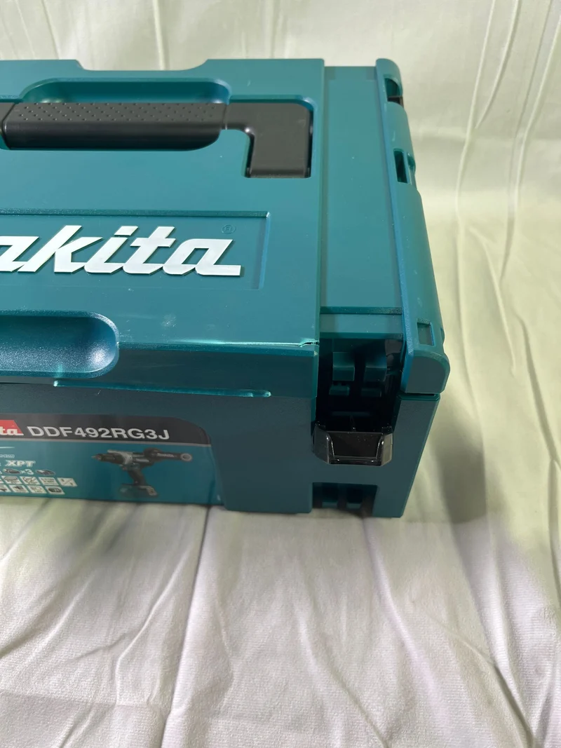 Makita MAKPAC 2 Systemkoffer - ohne Einlage - Beschädigt