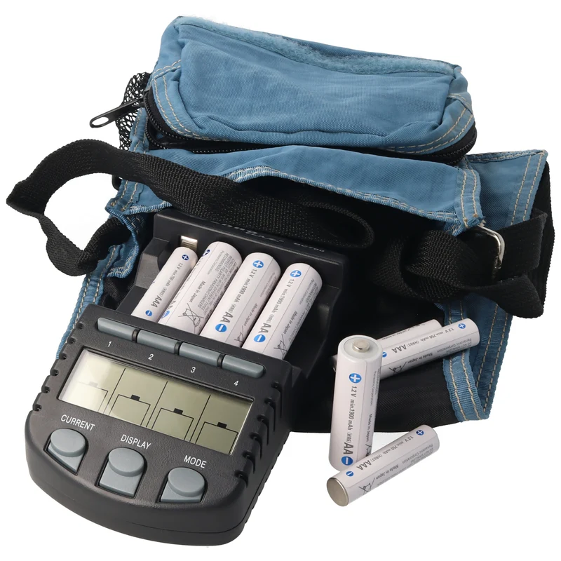 AccuCell BC 700 Akku-Ladegerät Tasche, Universal auch für Digital-Kamera, Foto usw.