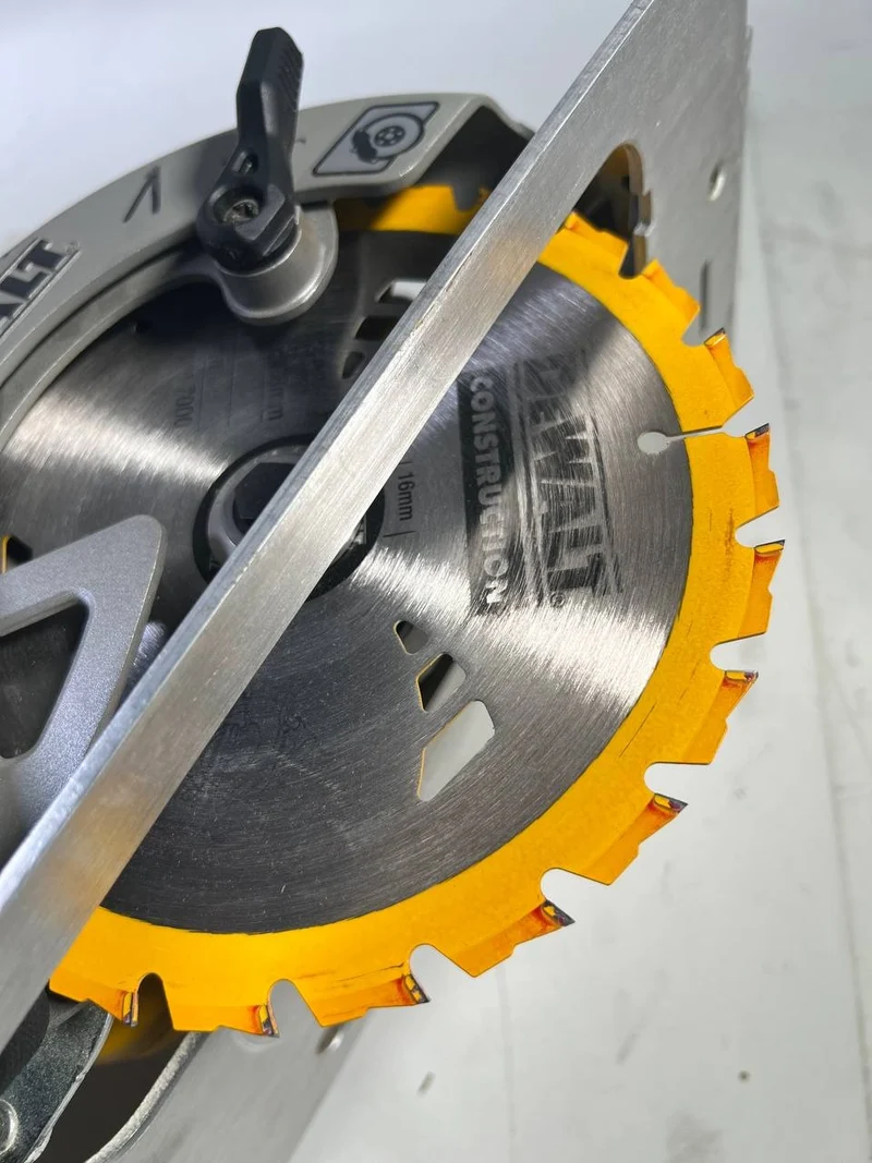DeWalt DCS 570 N Akku Handkreissäge 18 V 184 mm Brushless Solo - ohne Akku, ohne Ladegerät - Reparaturgerät