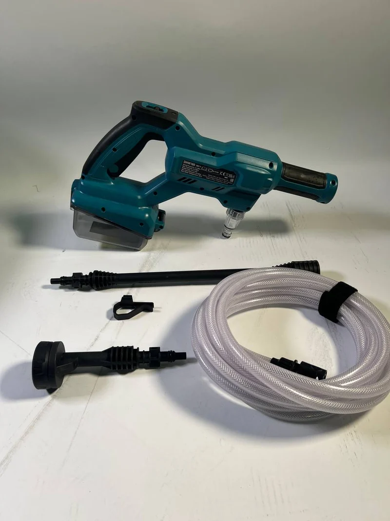 Makita DHW 180 Z Akku Druckreiniger 18 V 24 bar Solo - ohne Akku, ohne Ladegerät - Gebraucht