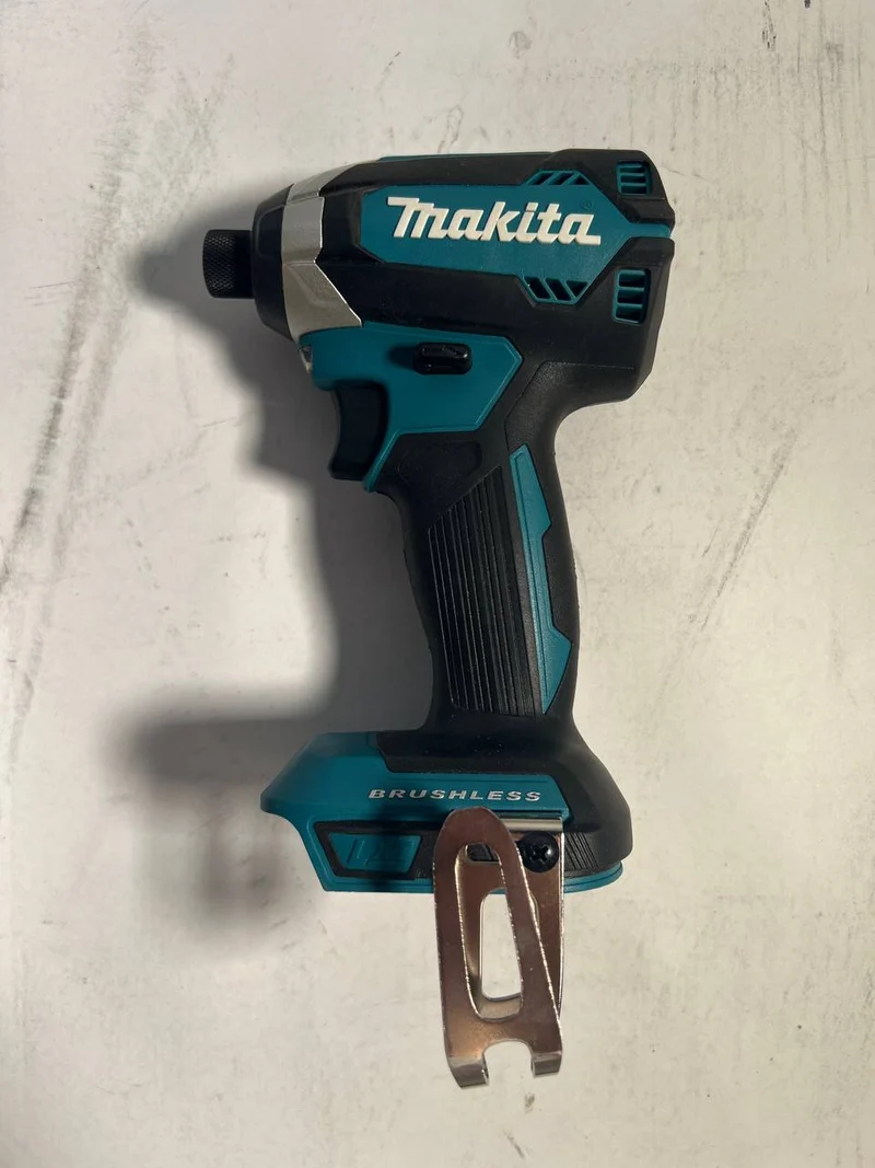 Makita DTD 153 Z Akku Schlagschrauber 18 V 170 Nm 1/4" Brushless Solo - ohne Akku, ohne Ladegerät - Leicht Gebraucht
