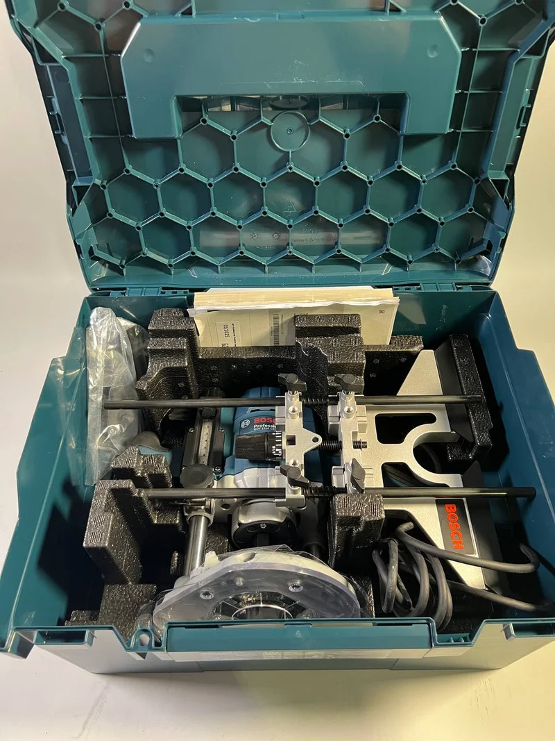 Bosch Oberfräse GOF 1250 CE, mit L-BOXX ( 601626001 ) - Gebraucht