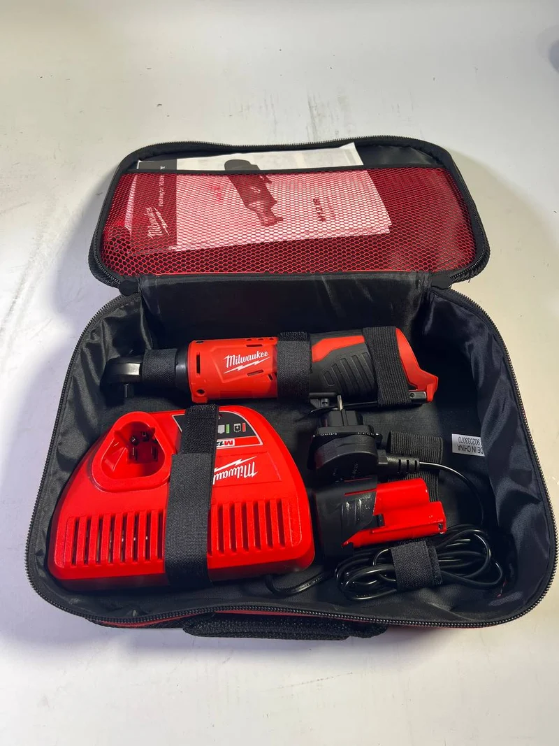 Milwaukee M12 IR-201B Akku Ratsche 12 V 47 Nm 3/8" + 1x Akku 2,0 Ah + Ladegerät + Tasche ( 4933448110 ) - Leicht Gebraucht