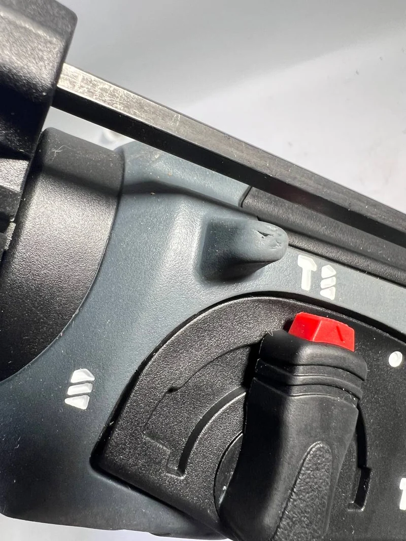 Makita DHR 202 Z Akku Bohrhammer 18 V 1,9 J SDS-Plus Solo - ohne Akku, ohne Ladegerät - Leicht Gebraucht