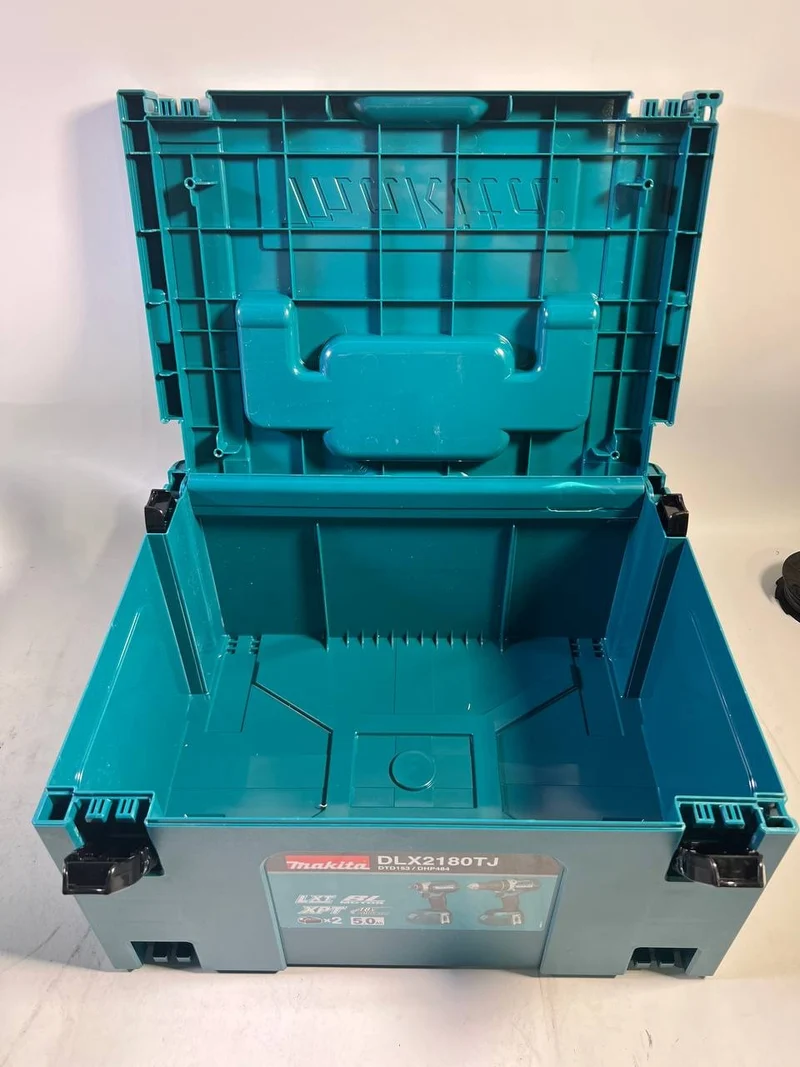 Makita MAKPAC 3 Kunststoffkoffer 395 x 295 x 215 mm - ohne Einlage ( 821551-8 ) - Beschädigt