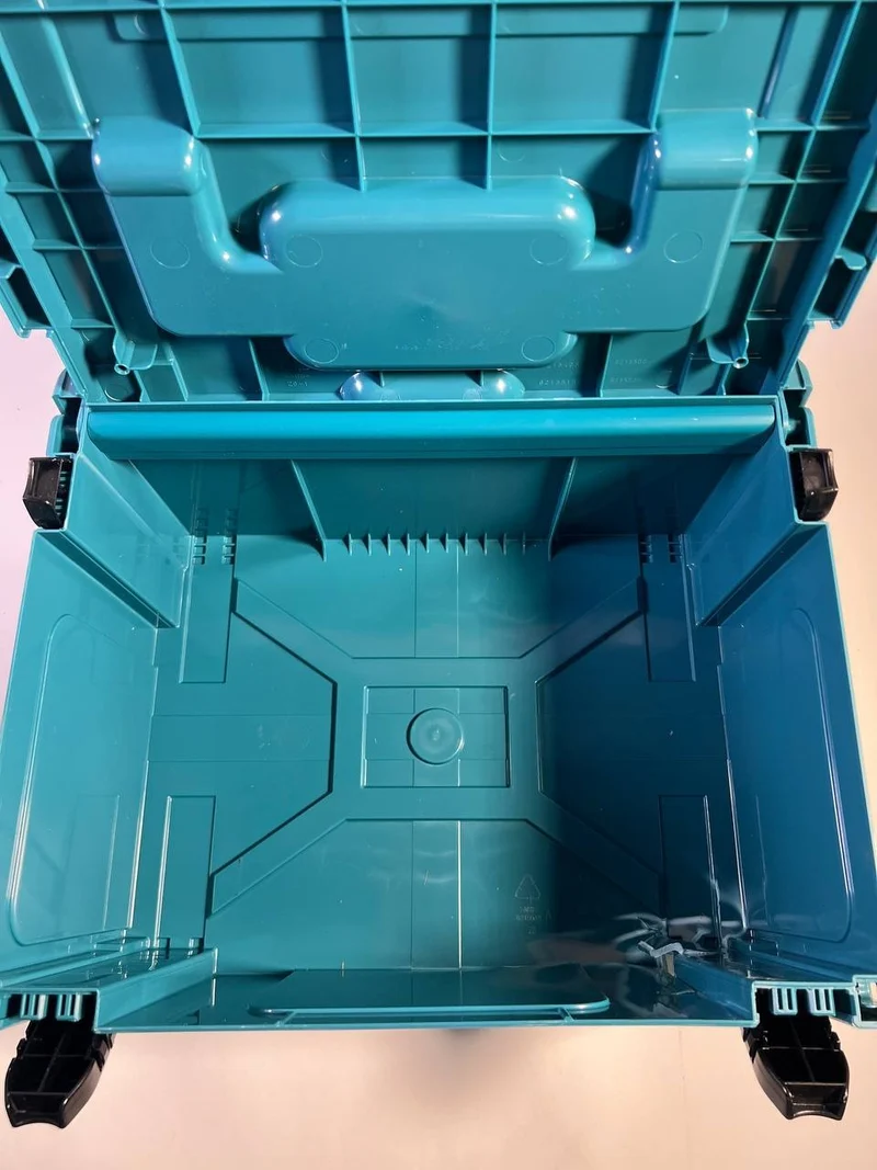 Makita MAKPAC 3 Kunststoffkoffer 395 x 295 x 215 mm - ohne Einlage ( 821551-8 ) - Beschädigt