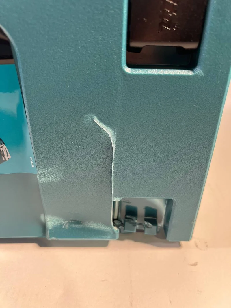 Makita MAKPAC 3 Kunststoffkoffer 395 x 295 x 215 mm - ohne Einlage ( 821551-8 ) - Beschädigt