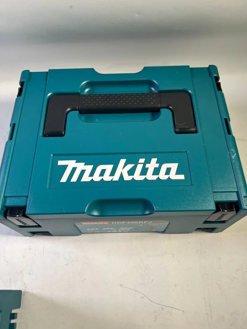 Makita MAKPAC 2 Systemkoffer - ohne Einlage - Beschädigt