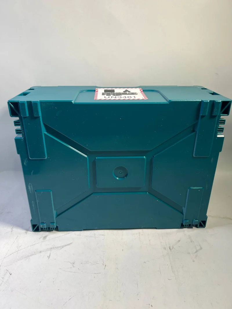 Makita MAKPAC 2 Systemkoffer - ohne Einlage - Beschädigt