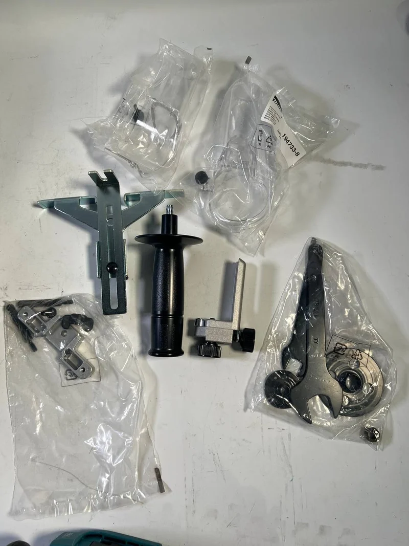 Makita DRT 50 ZJX2 Akku Multifunktionsfräse 18 V Brushless + Fräsmodule + Makpac - ohne Akku, ohne Ladegerät - Gebraucht