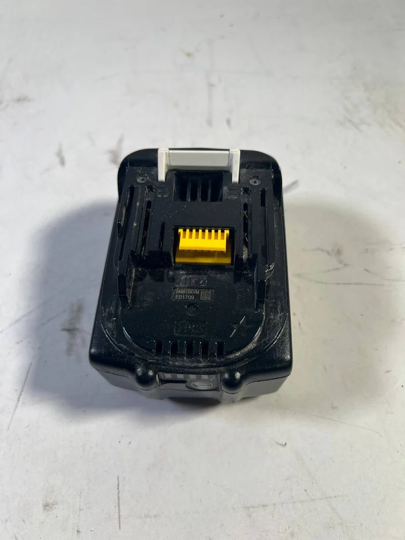 Makita BL 1850 B Li-Ion Akku 18V 5,0 Ah ( 197280-8 / 632f15-1 ) mit LED Anzeige - Nachfolger von 196672-8 - Gebraucht