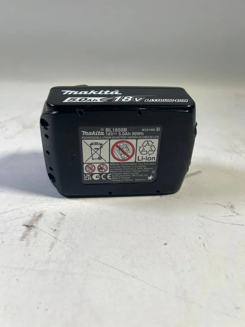 Makita BL 1850 B Li-Ion Akku 18V 5,0 Ah ( 197280-8 / 632f15-1 ) mit LED Anzeige - Nachfolger von 196672-8 - Gebraucht