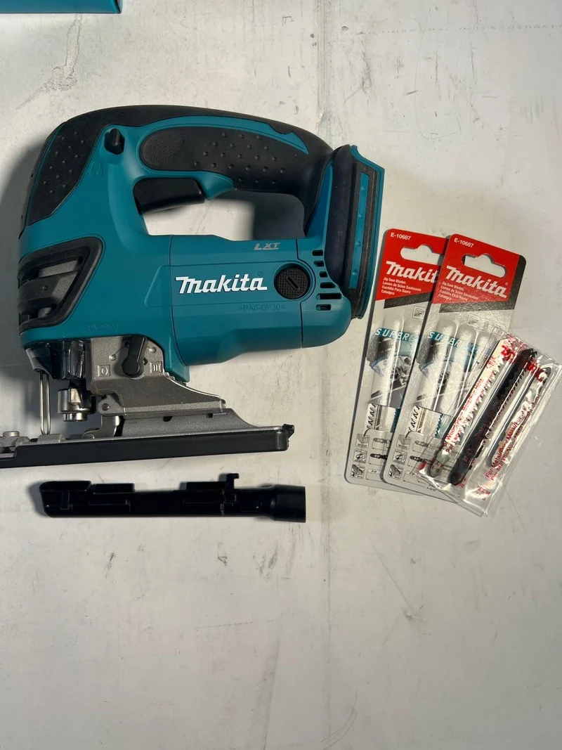 Makita DJV 180 Z Akku Stichsäge 18 V Solo - ohne Akku, ohne Ladegerät - Leicht Gebraucht
