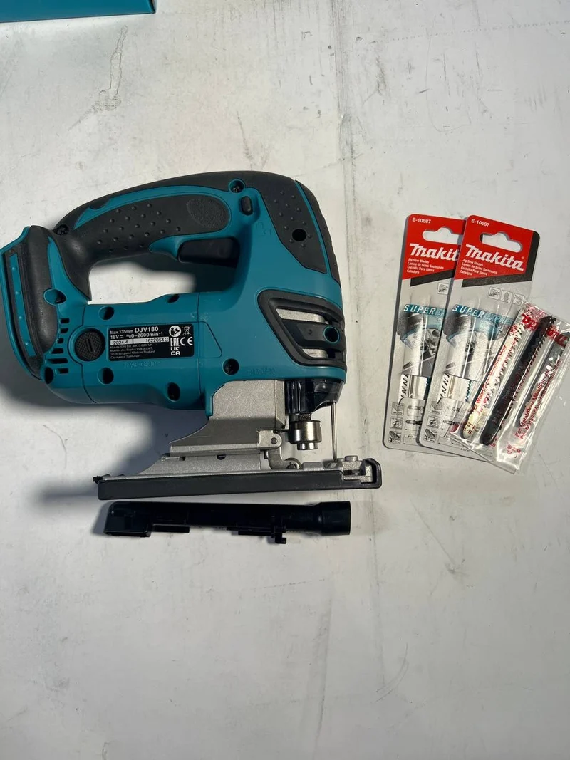 Makita DJV 180 Z Akku Stichsäge 18 V Solo - ohne Akku, ohne Ladegerät - Leicht Gebraucht