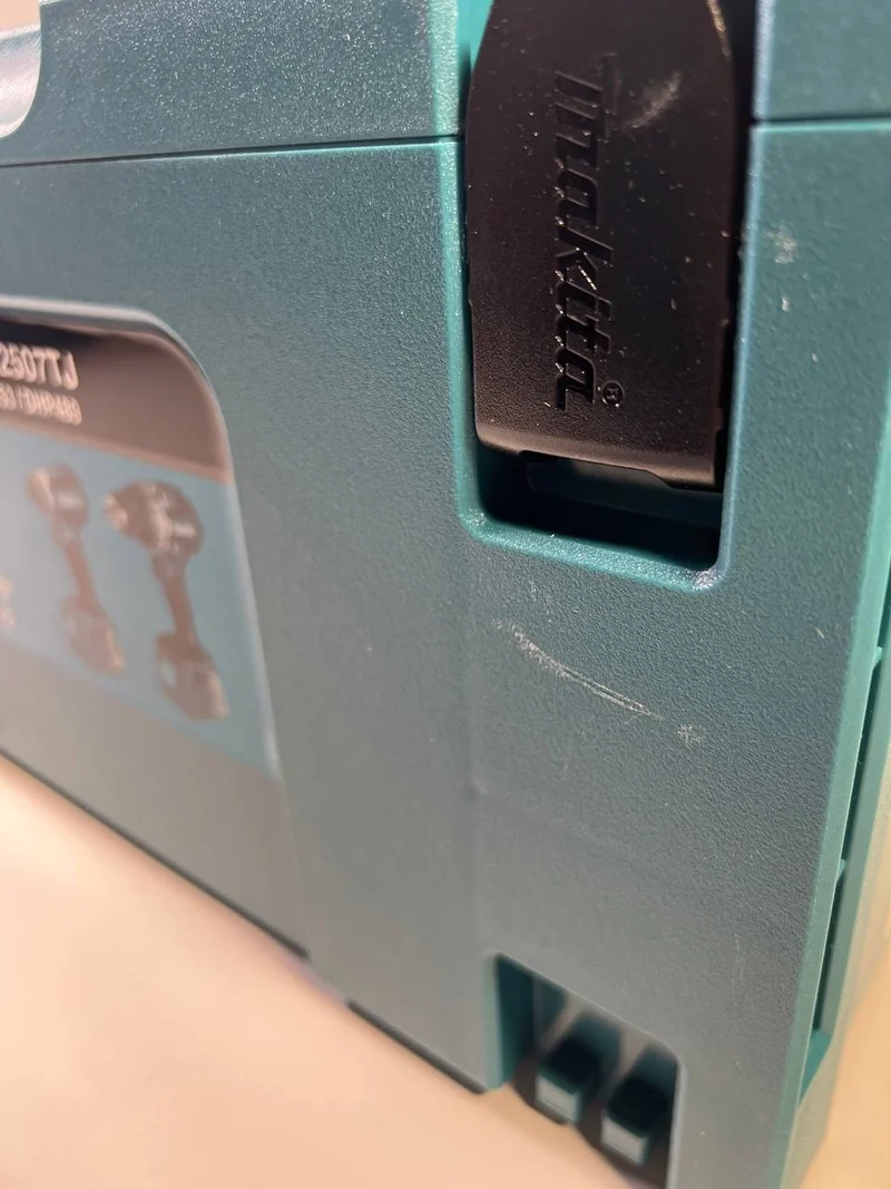 Makita MAKPAC 3 Kunststoffkoffer 395 x 295 x 215 mm - ohne Einlage ( 821551-8 ) - Leicht Gebraucht