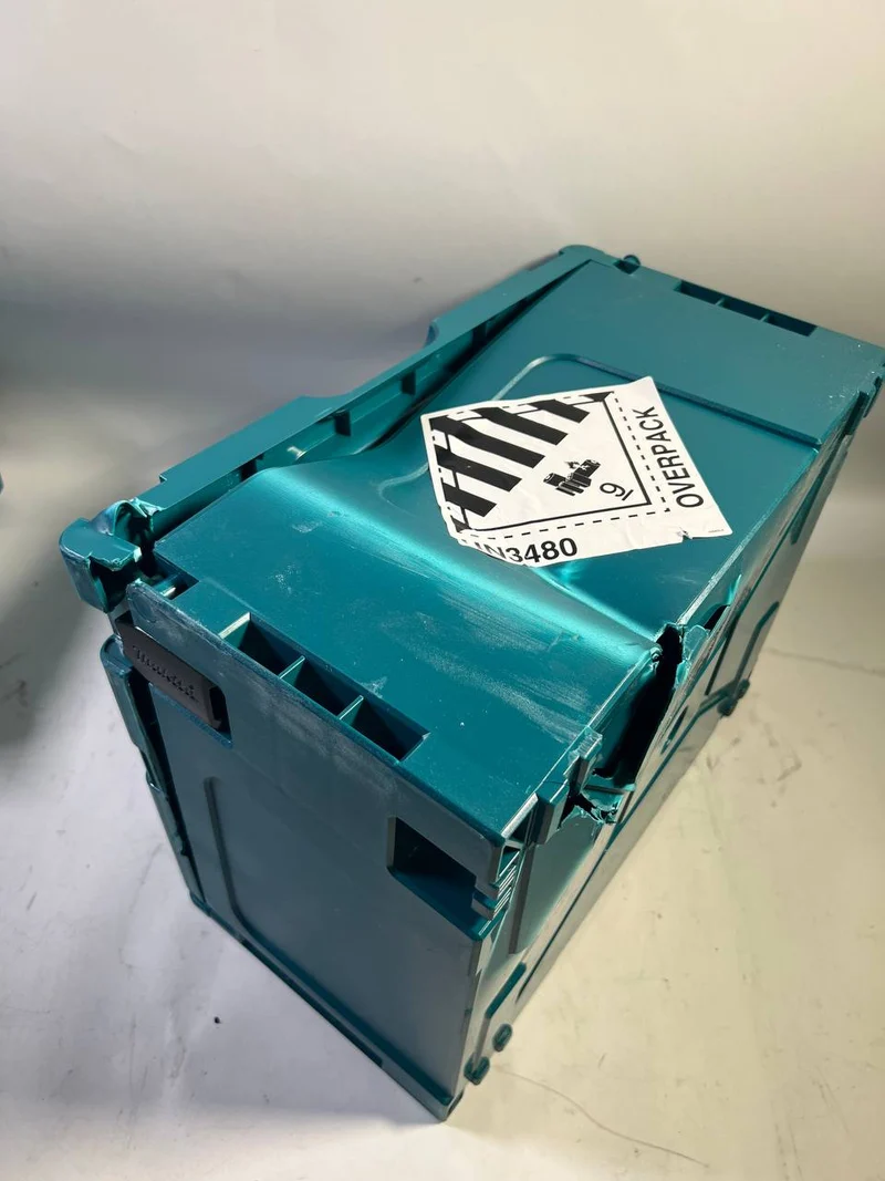 Makita MAKPAC 3 Kunststoffkoffer 395 x 295 x 215 mm - ohne Einlage ( 821551-8 ) - Beschädigt
