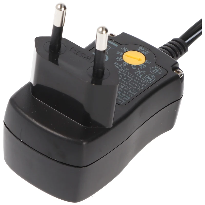 Goobay 3 V - 12 V Universal-Netzteil inkl. 1 USB- und 8 DC-Adapter - max. 3,6 W und 0,6 A