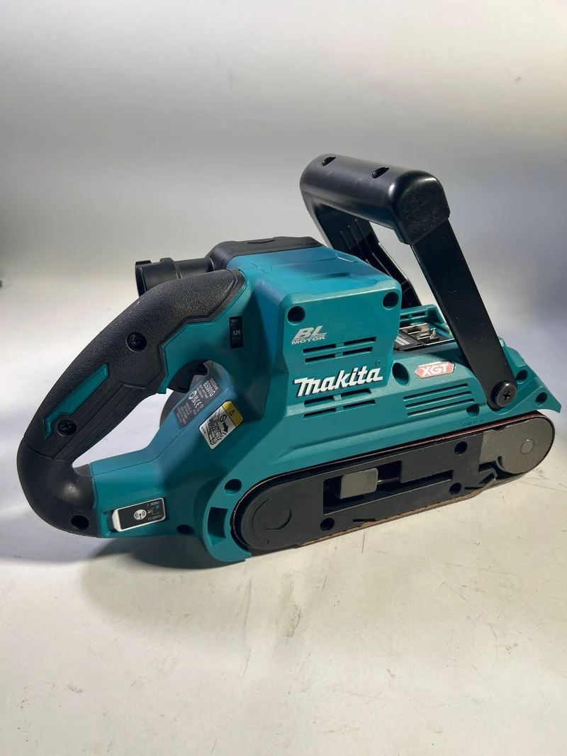 Makita BS 001 GZ Akku Bandschleifer 40 V max. 76 x 533 mm Brushless Solo - ohne Akku, ohne Ladegerät - Leicht Gebraucht
