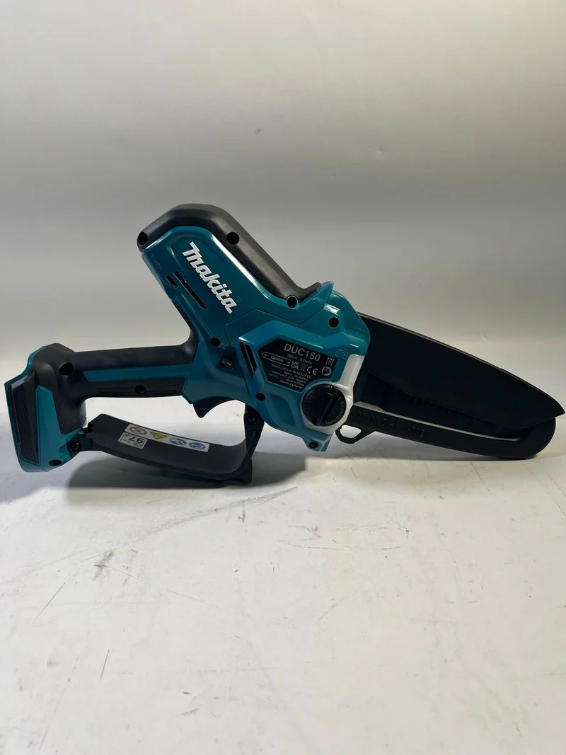 Makita DUC 150 Z Akku Kettensäge 18 V 15 cm Brushless Solo - ohne Akku, ohne Ladegerät - Gebraucht