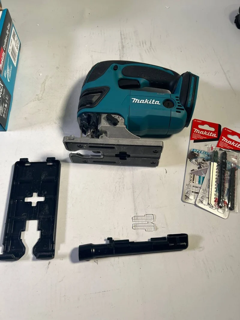 Makita DJV 180 Z Akku Stichsäge 18 V Solo - ohne Akku, ohne Ladegerät - Gebraucht