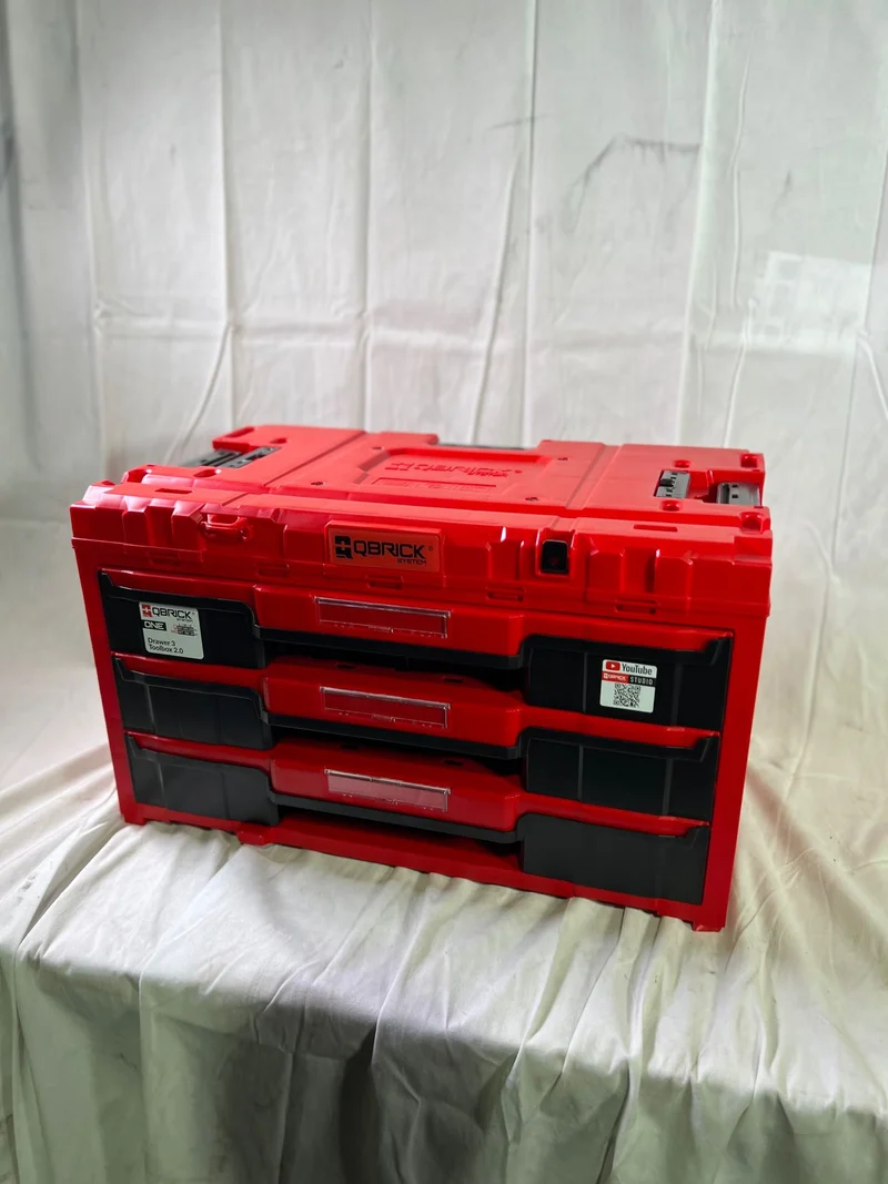 Qbrick System ONE Drawer 3 Toolbox 2.0 Red Ultra HD Werkzeugbox 587 x 380 x 340 mm 27 l mit drei Schubladen - Beschädigt