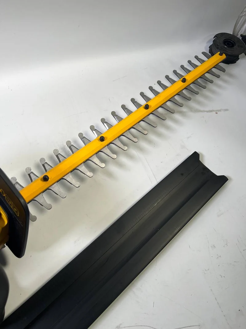 DeWalt DCM 583 N Akku Heckenschere 36V Pro Landscaping Solo - Leicht Gebraucht