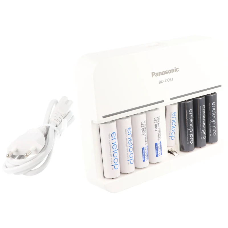 8fach Panasonic Schnell-Ladegerät 5 Stunden für 8 NiMH Akkus Micro AAA und Mignon AA