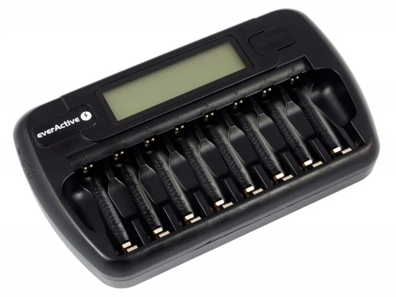 Everactive NC-800 NIMH-/NiCd Ladegerät mit LCD-Display für 1-8 AA/AAA Akkus