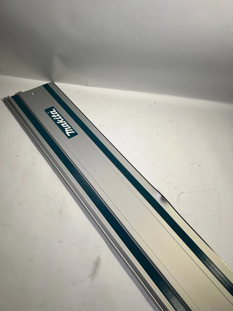 Makita Führungsschiene 1500 mm für Hand - und Tauchkreissägen ( 199141-8 ) - Beschädigt