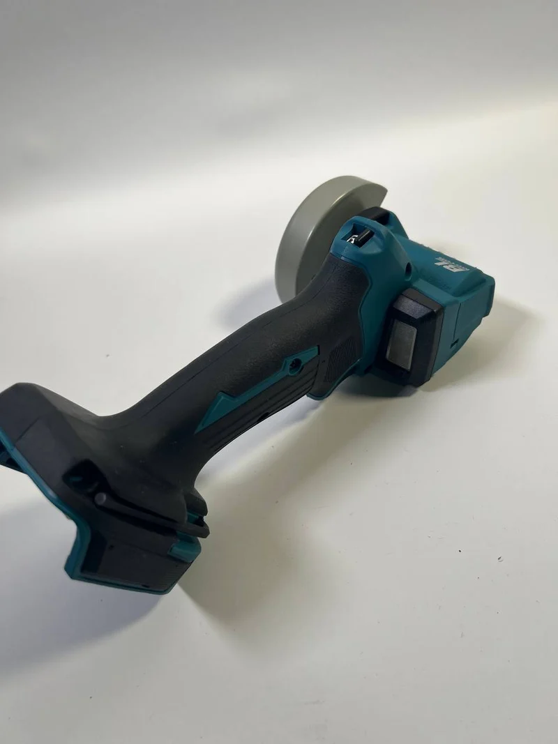 Makita DMC 300 Z Akku Winkelschleifer 18 V 76 mm Brushless Solo - ohne Akku, ohne Ladegerät - Leicht Gebraucht