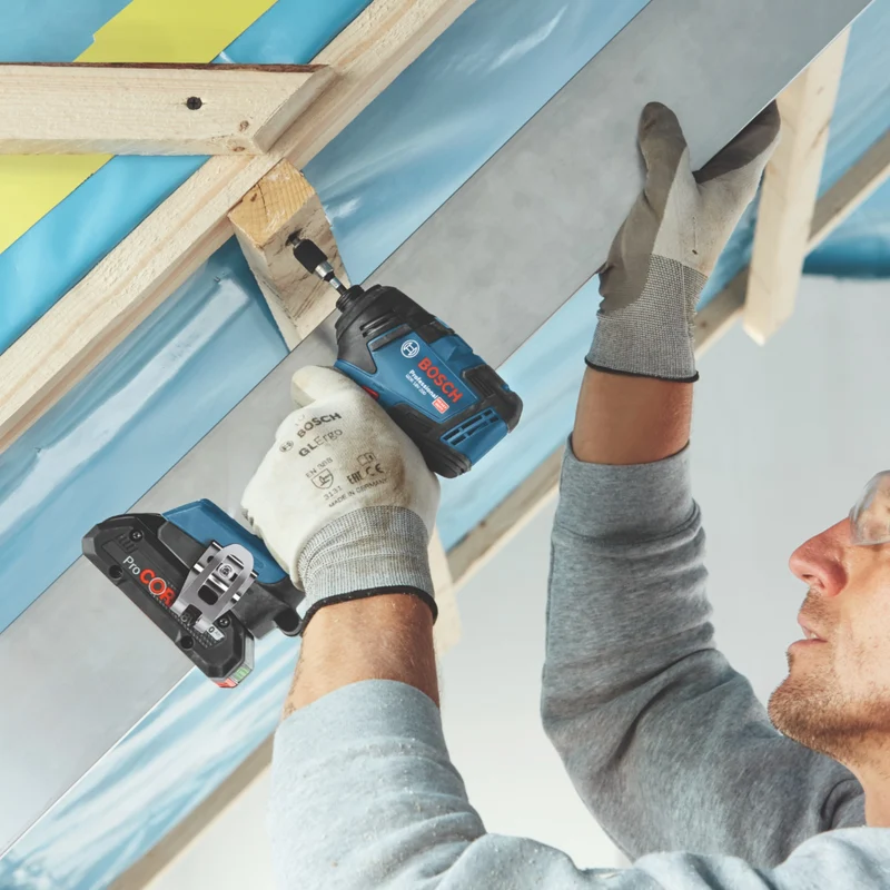 Bosch GDR 18V-200 Professional Akku Drehschlagschrauber 18 V 200 Nm Brushless + 1x ProCORE Akku 4,0 Ah + Ladegerät