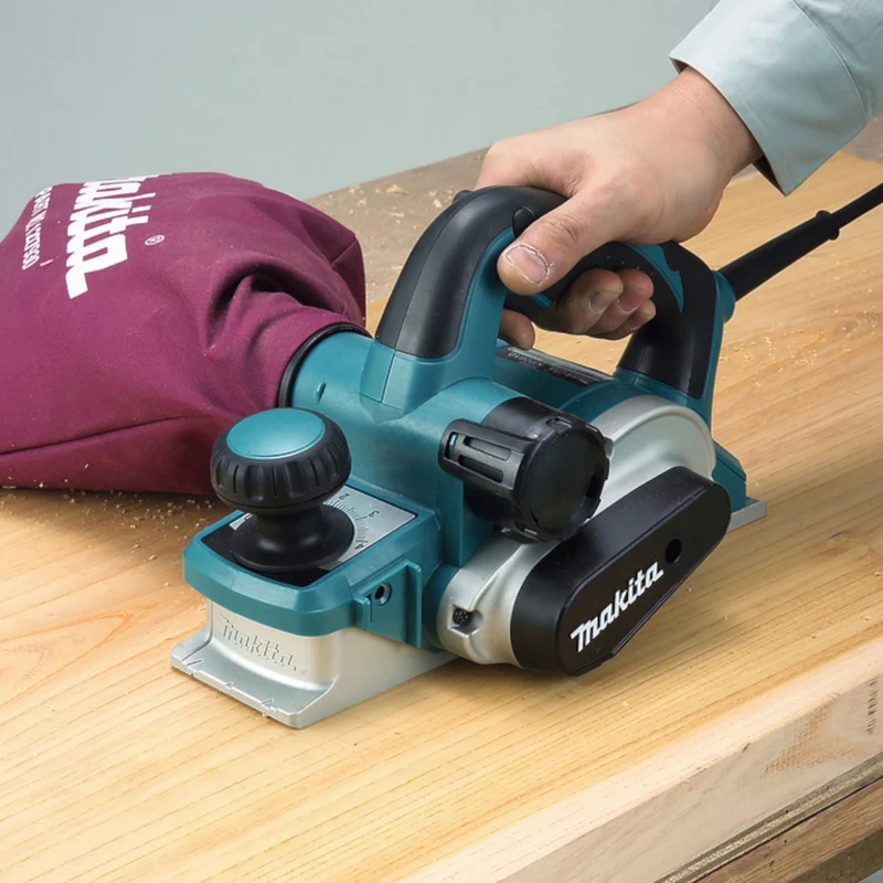 Makita KP 0810 Falzhobel 850 Watt 82 mm Hobelbreite