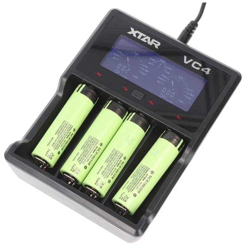 Xtar VC4 18650 Li-Ion Akku und 4fach Li-Ion Schnell-Ladegerät (inkl. 4x Akkus)