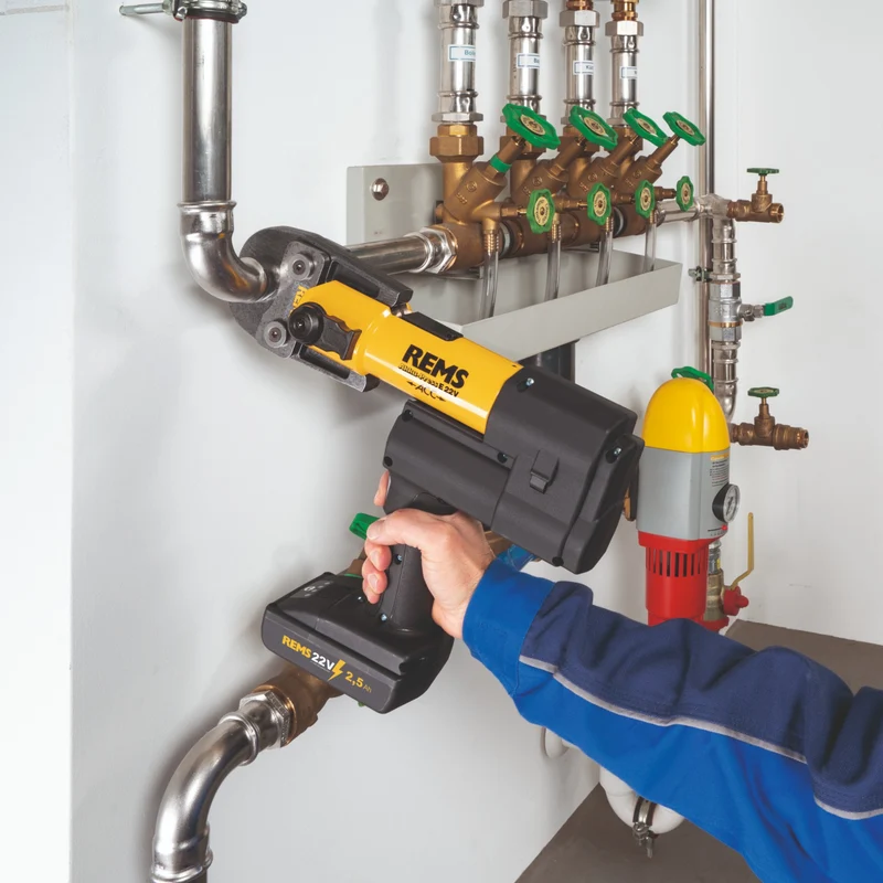 Rems E 22V ACC Basic-Pack Akku Radialpresse 22 V 32 kN ( 576017 R220 ) + 1x Akku 2,5 Ah + Ladegerät + L-Boxx