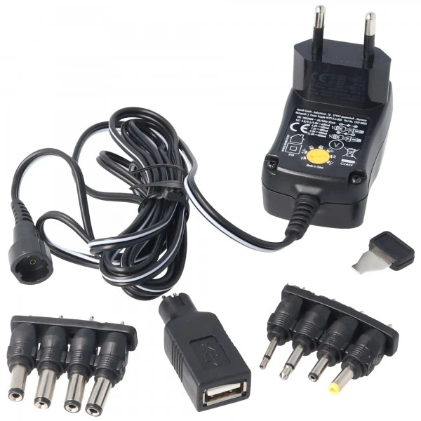 AccuCell 3 Volt bis 12 Volt Universal-Netzteil inklusive 1 USB- und 8 DC-Adaptern, max. 3,6 W und 0,3A