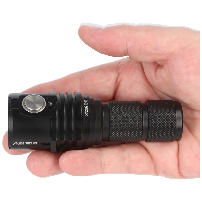 LED-Taschenlampe Imalent MS03 mit max. 13000 Lumen, Leuchtweite bis zu 324 Meter, mit Akku, kaltweiß