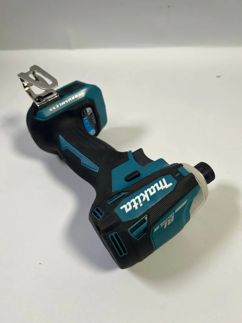 Makita DTD 172 Z Akku Schlagschrauber 18 V 180 Nm 1/4" Brushless Solo - Leicht Gebraucht