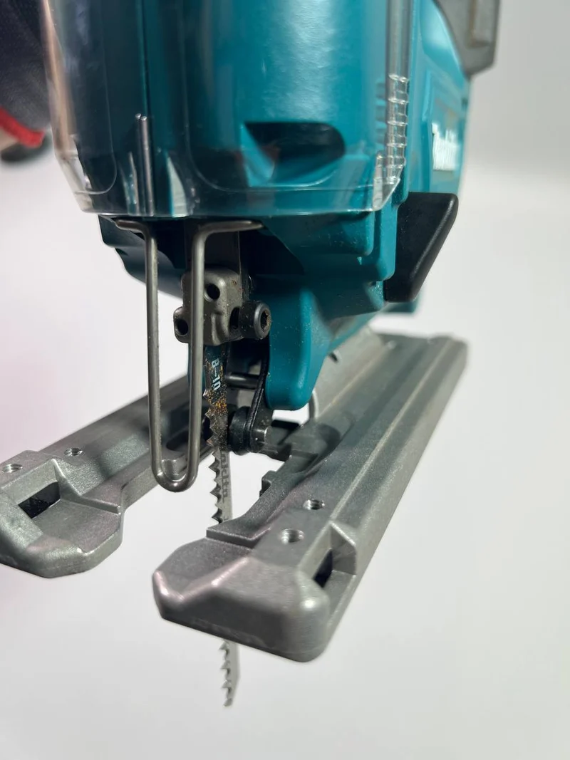 Makita JV 101 DZ Akku Stichsäge 12 V max. 65 mm Solo - ohne Akku, ohne Ladegerät - Leicht Gebraucht
