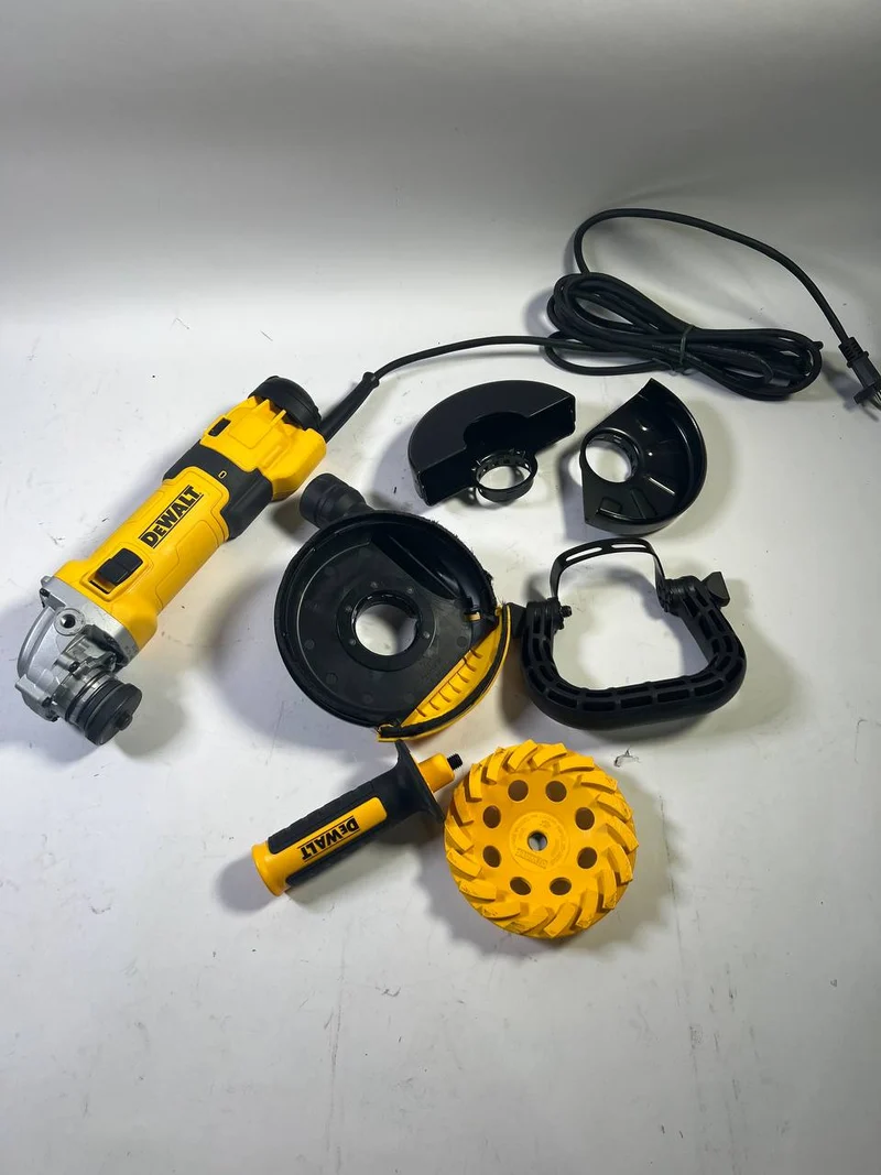 DeWalt DWE 4257 Betonschleifer/Winkelschleifer 1500Watt - „Herstellergeprüft & überholt“