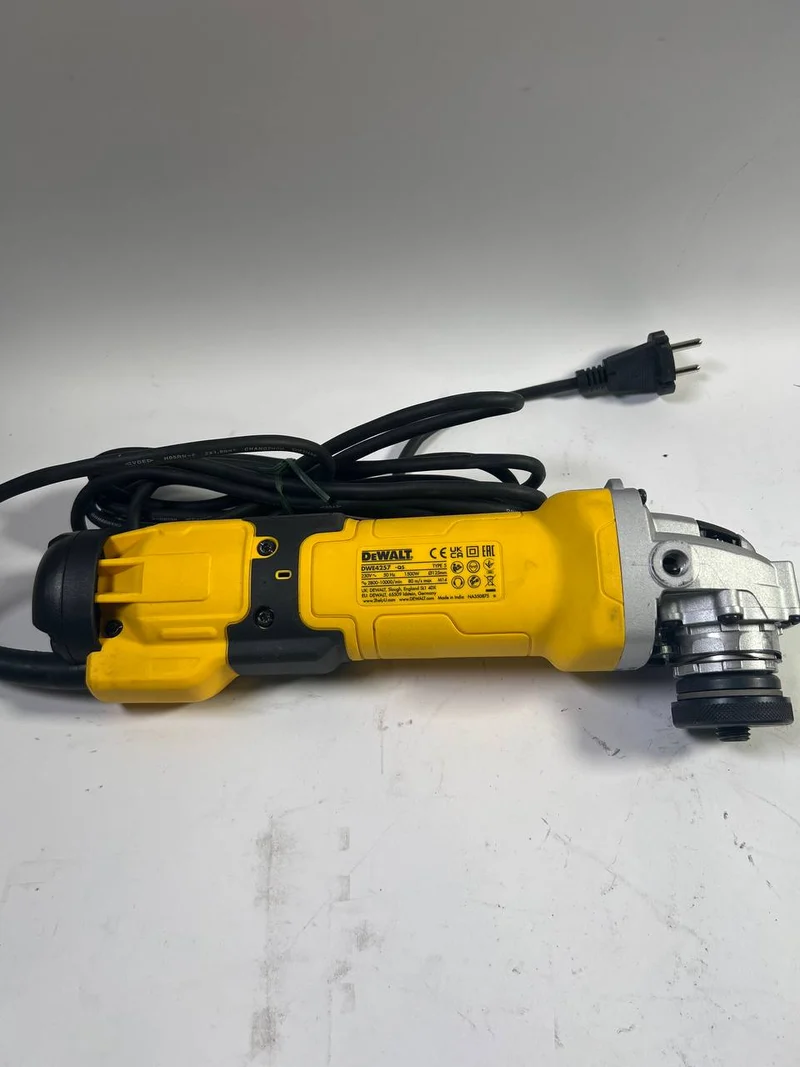 DeWalt DWE 4257 Betonschleifer/Winkelschleifer 1500Watt - „Herstellergeprüft & überholt“